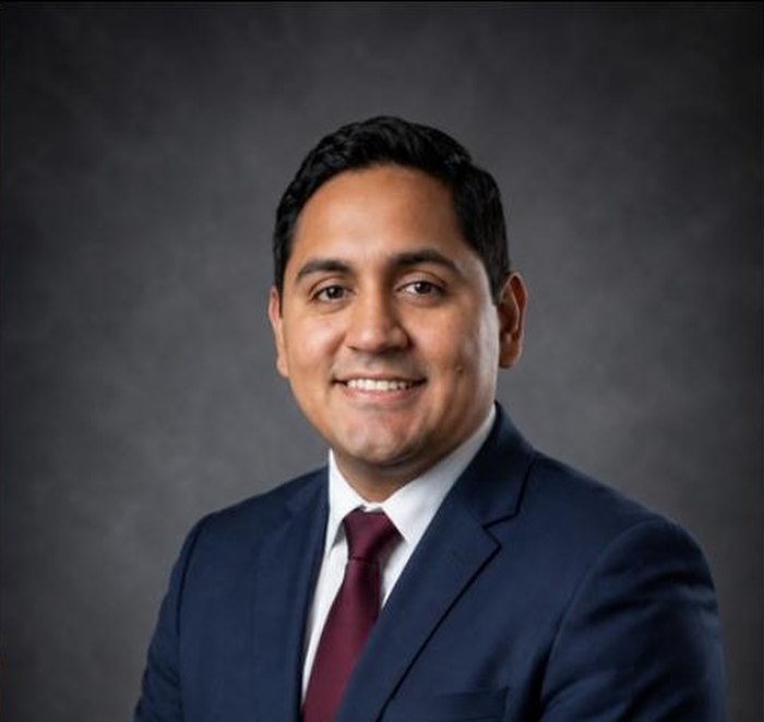 Dr. Jadir Villar